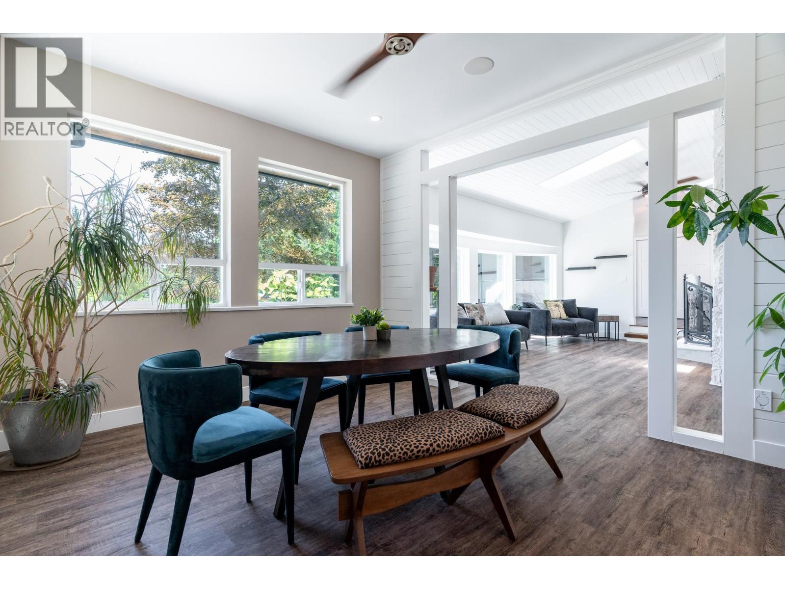 Photo 16 of 27561 Sayers Crescent, Maple Ridge BC