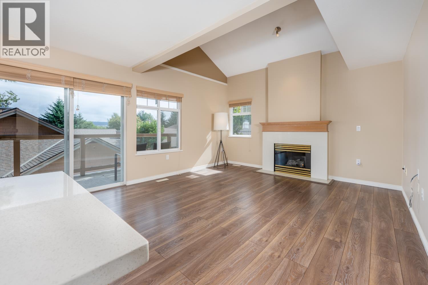 Photo 6 of 34 5201 Oakmount Crescent, Burnaby BC
