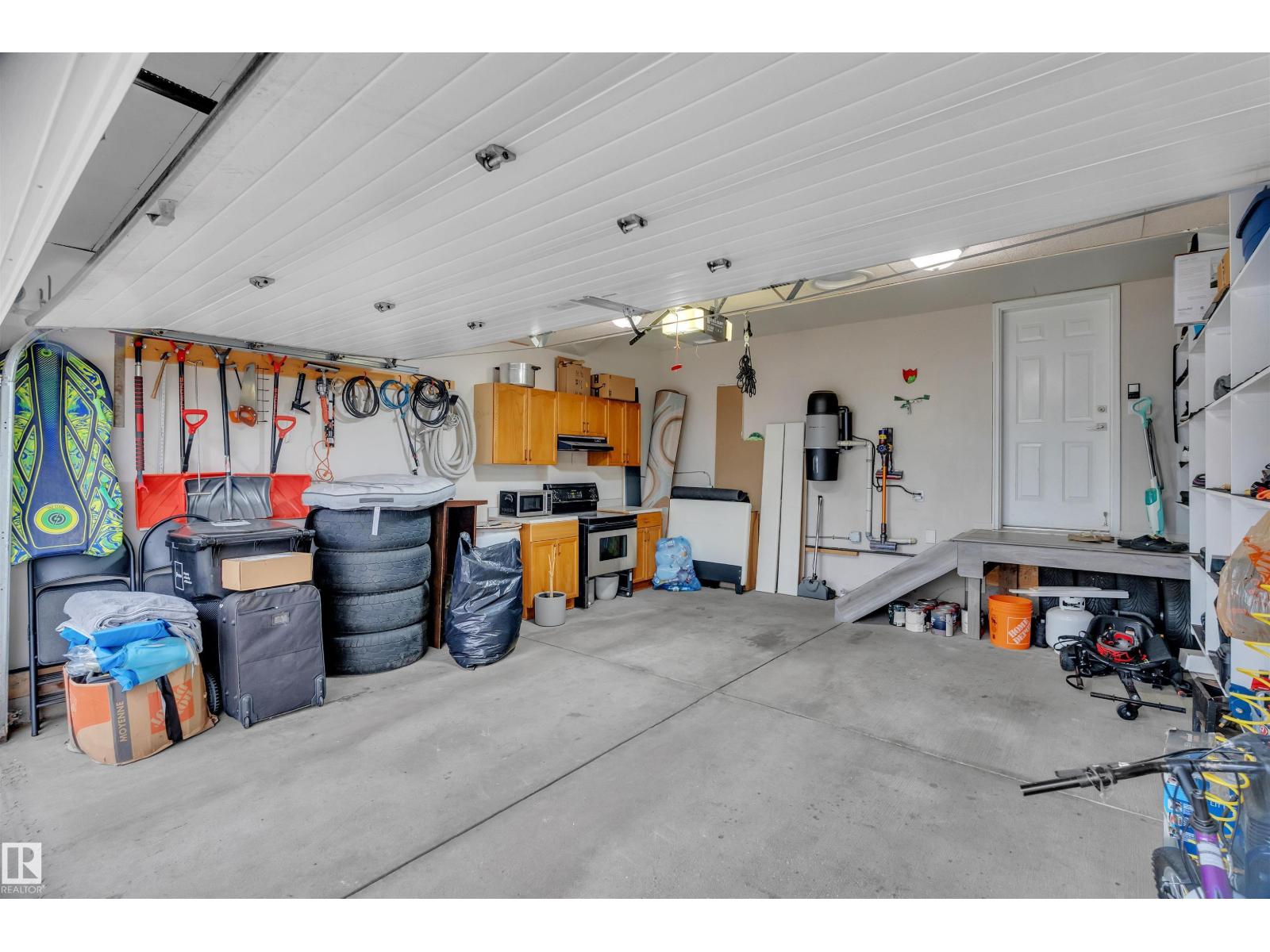 Photo 37 of 3212 29 Av Nw, Edmonton AB