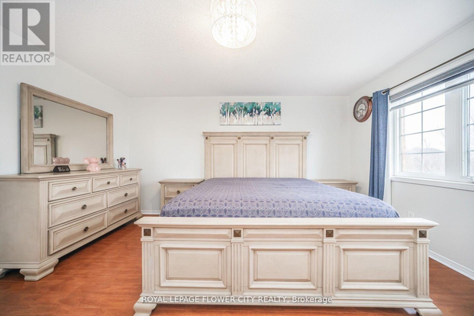 Photo 27 of 23 Eagle Trace Drive, Brampton ON