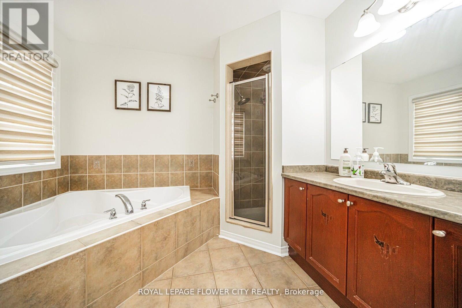 Photo 47 of 23 Eagle Trace Drive, Brampton ON