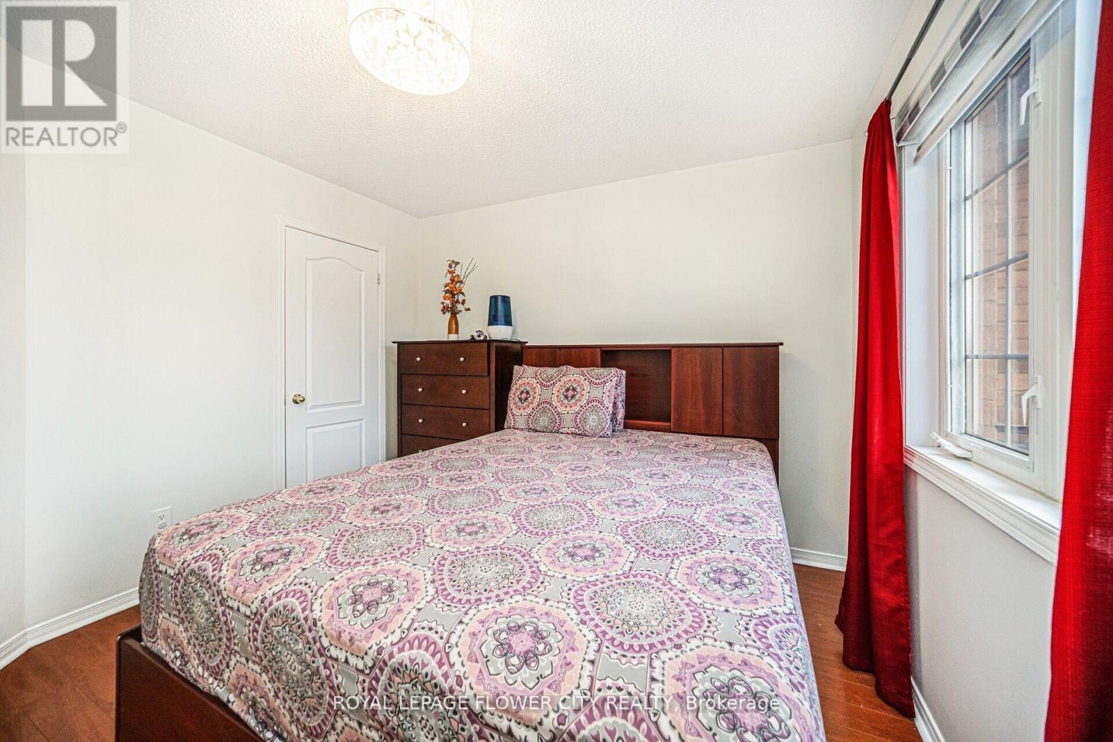 Photo 25 of 23 Eagle Trace Drive, Brampton ON