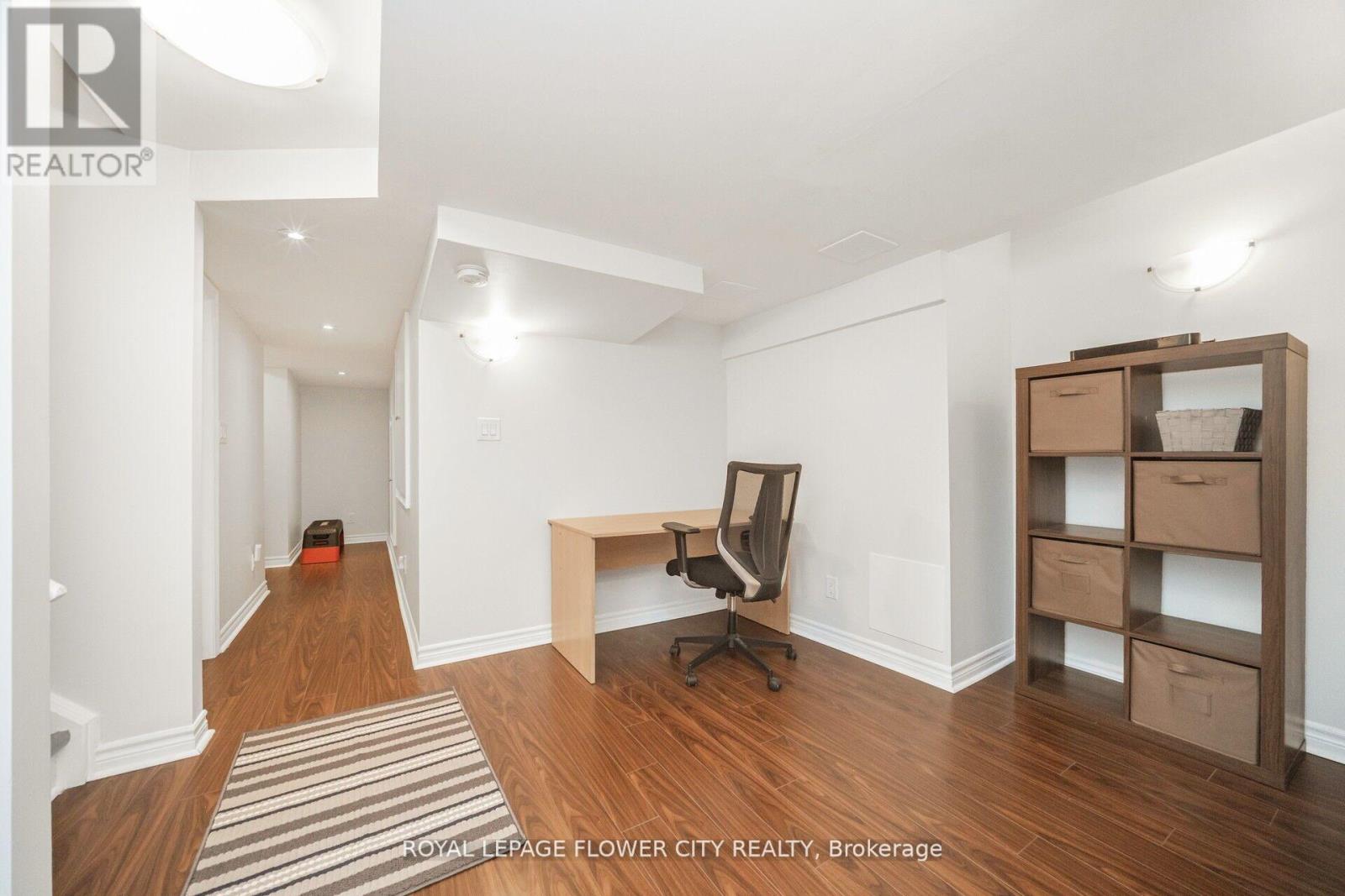 Photo 19 of 23 Eagle Trace Drive, Brampton ON
