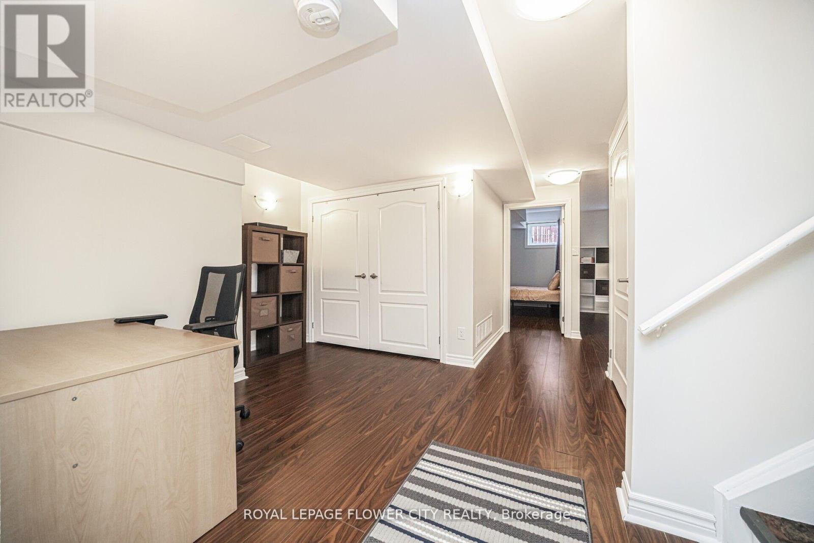 Photo 21 of 23 Eagle Trace Drive, Brampton ON
