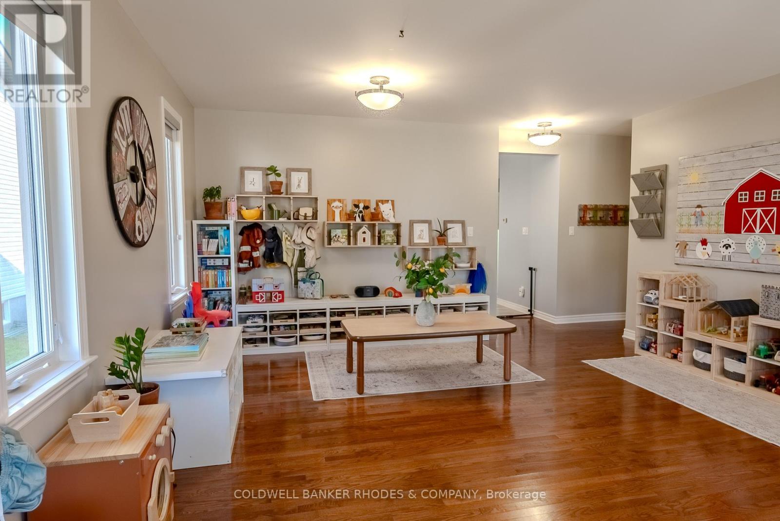 Photo 16 of 125 Brunet Street, The Nation ON