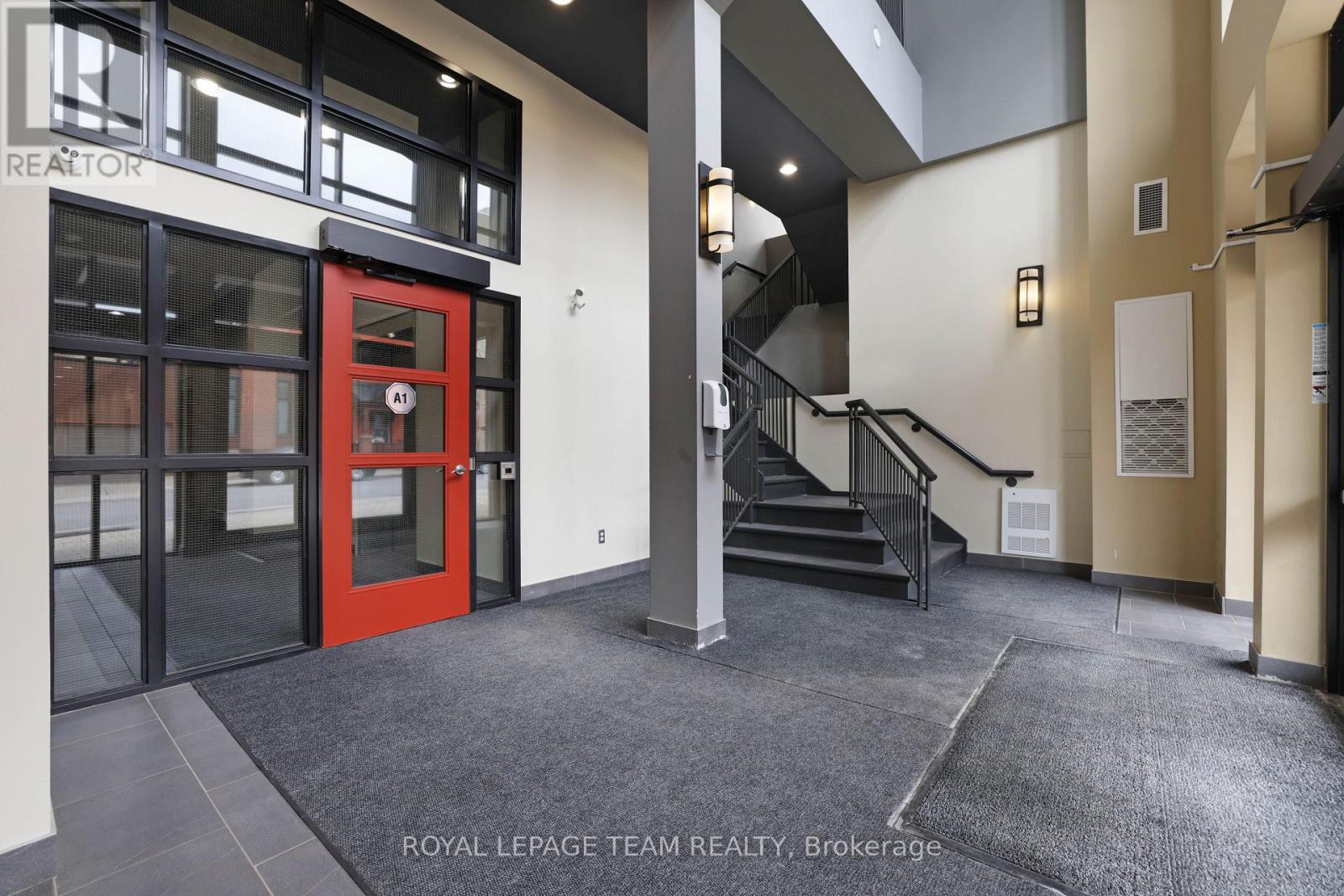 Photo 36 of 203 300 Powell Avenue, Ottawa ON