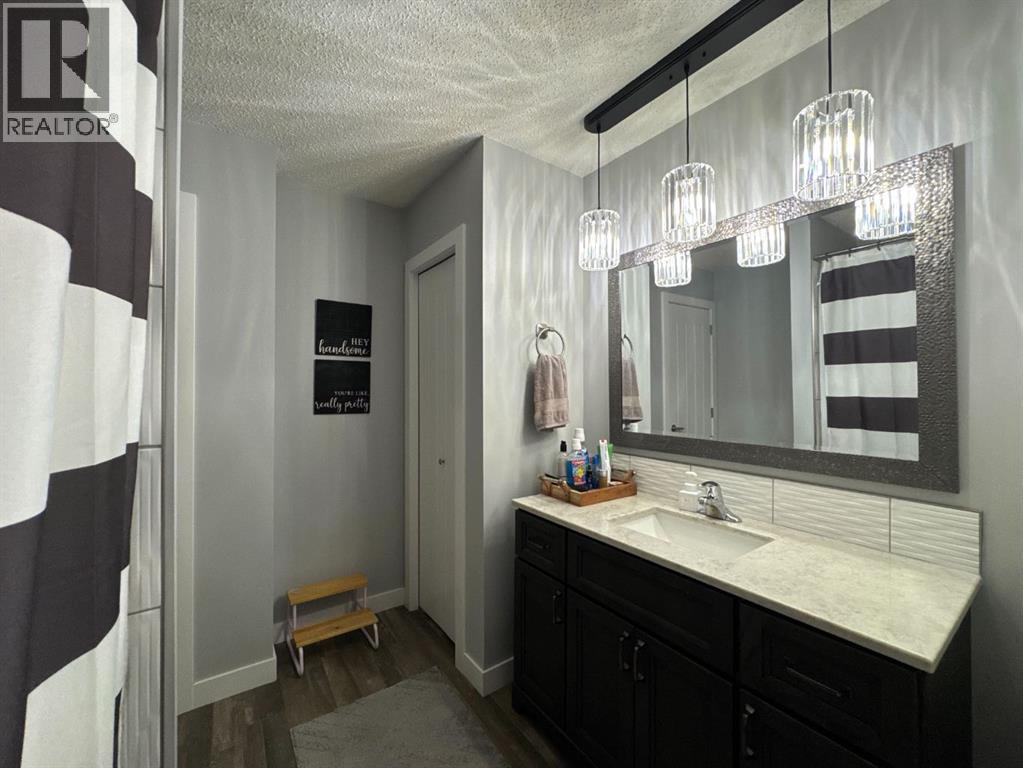 Photo 30 of 12 Rutherford Drive, Red Deer AB