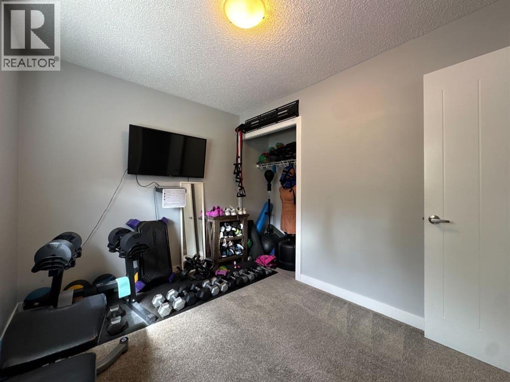 Photo 6 of 12 Rutherford Drive, Red Deer AB