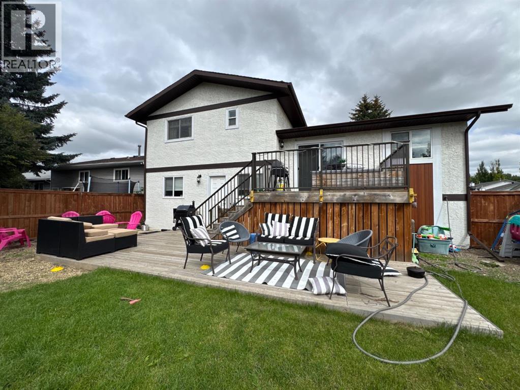 Photo 3 of 12 Rutherford Drive, Red Deer AB