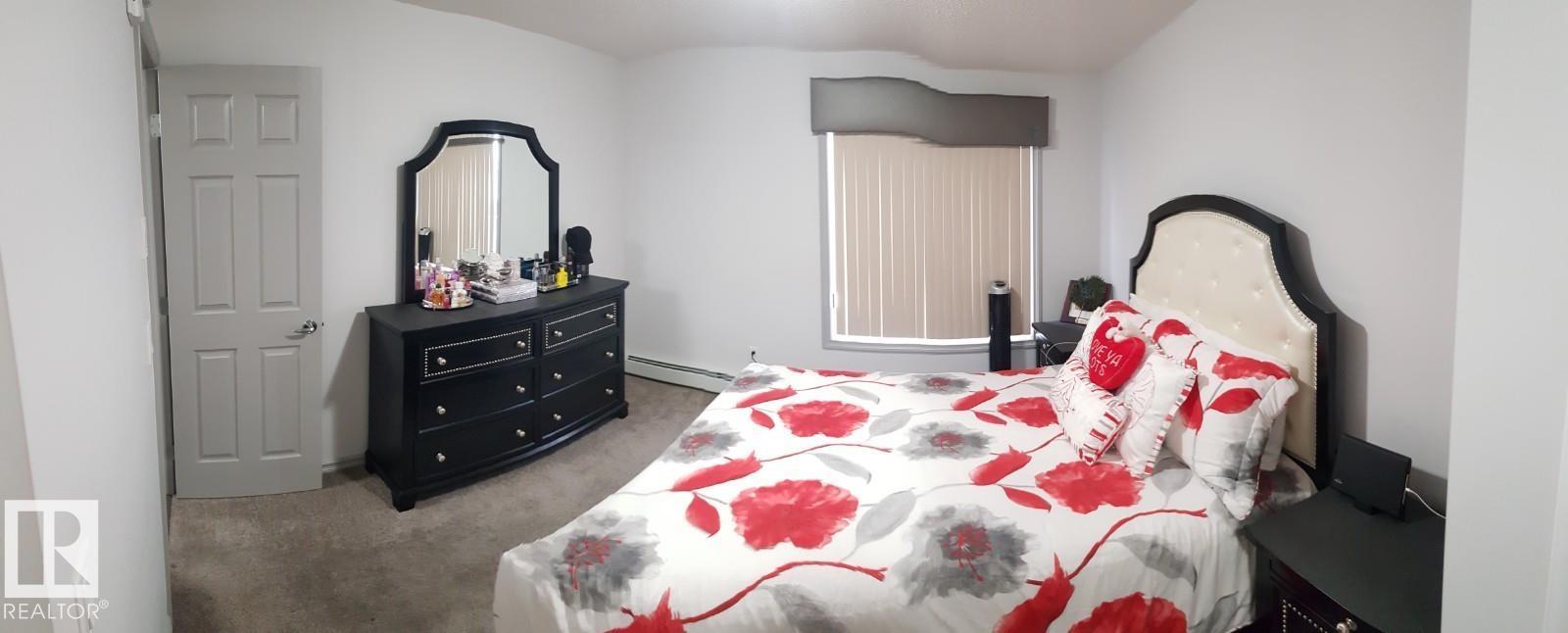 Photo 10 of 117 2204 44 Av Nw, Edmonton AB