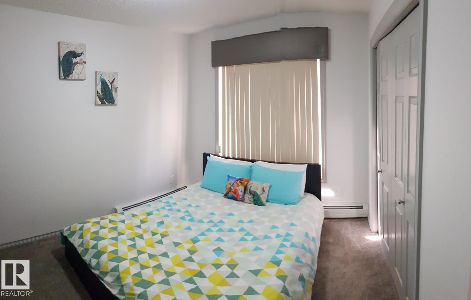 Photo 2 of 117 2204 44 Av Nw, Edmonton AB