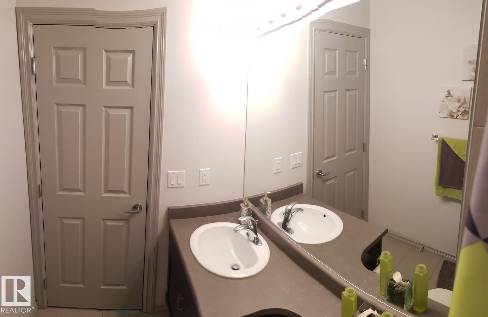 Photo 30 of 117 2204 44 Av Nw, Edmonton AB