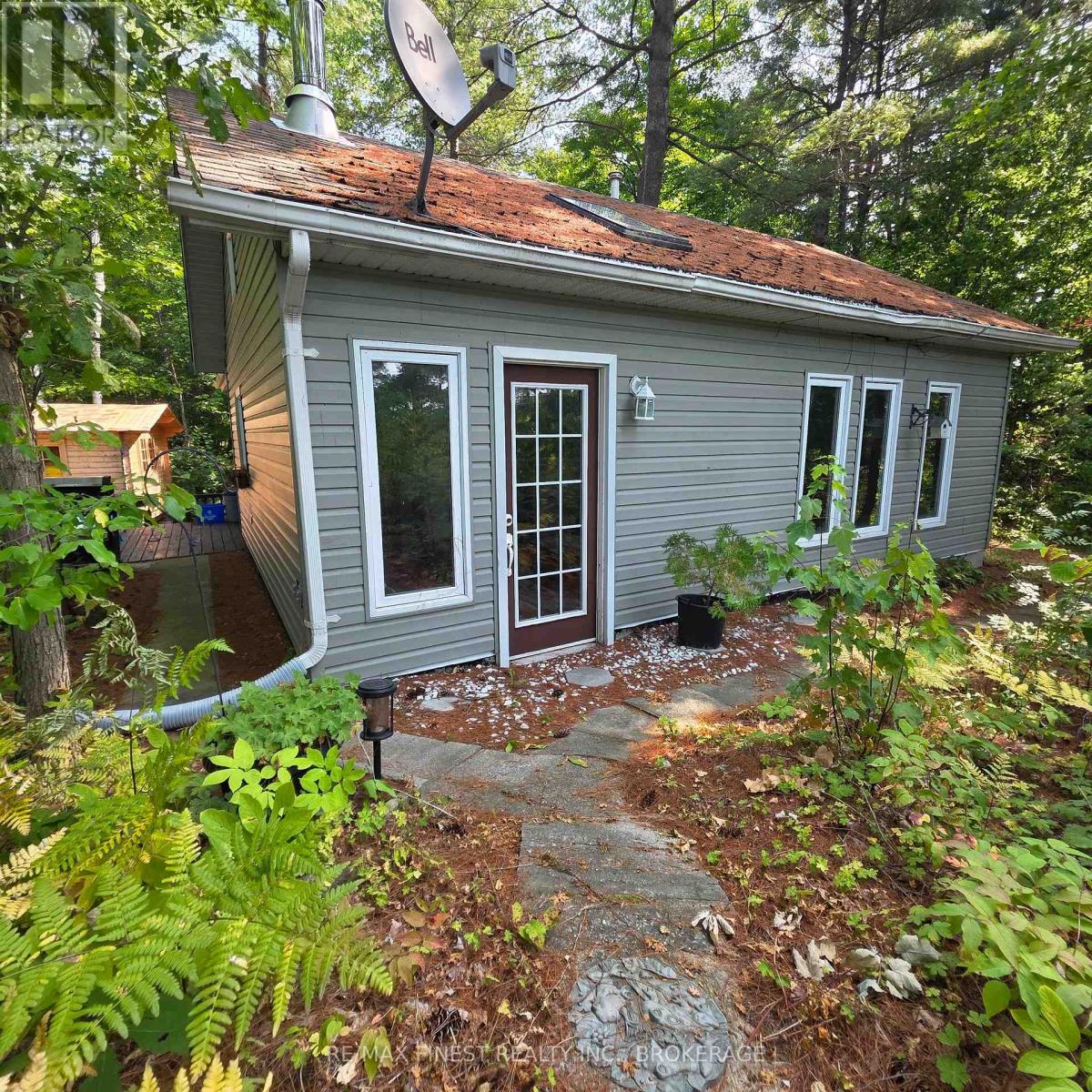 1036A TWIN LAKE LANE - 1
