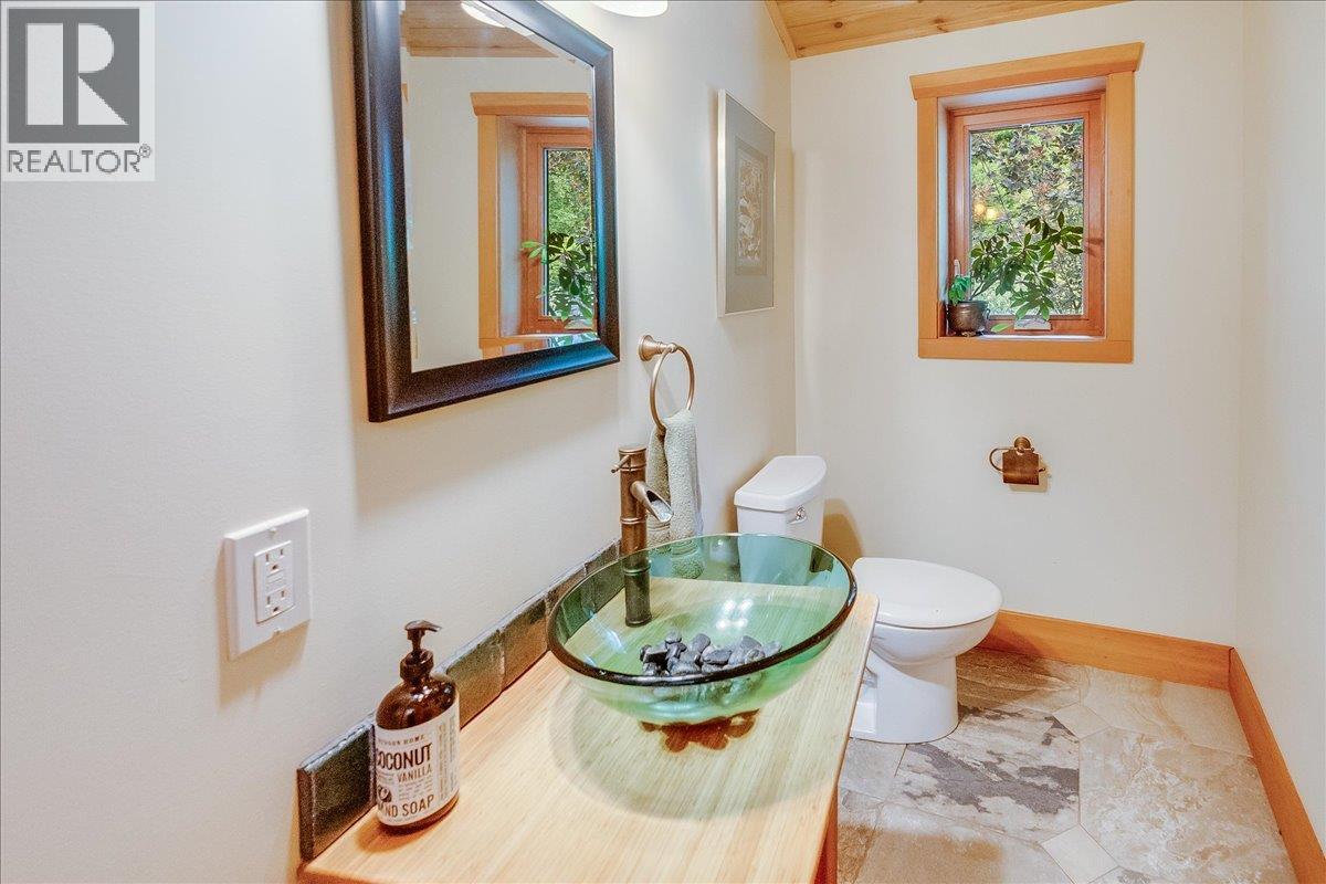 Photo 33 of 3234 Heddle Road, Nelson BC