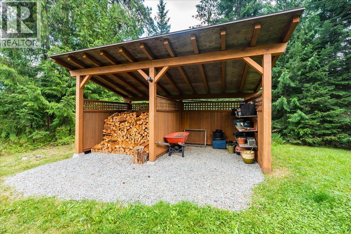 Photo 8 of 3234 Heddle Road, Nelson BC