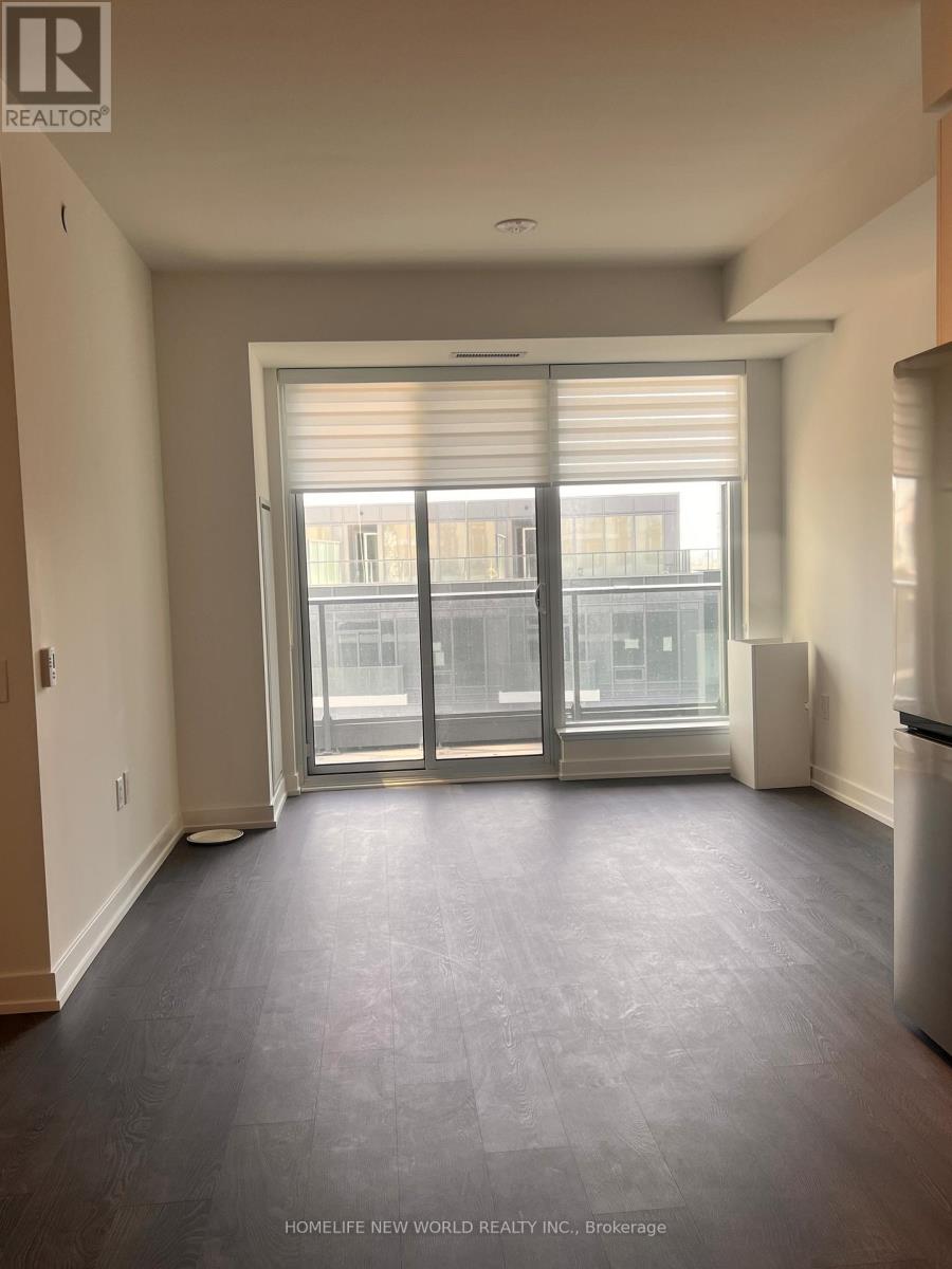 Photo 10 of 715 8 Olympic Garden Drive S, Toronto ON