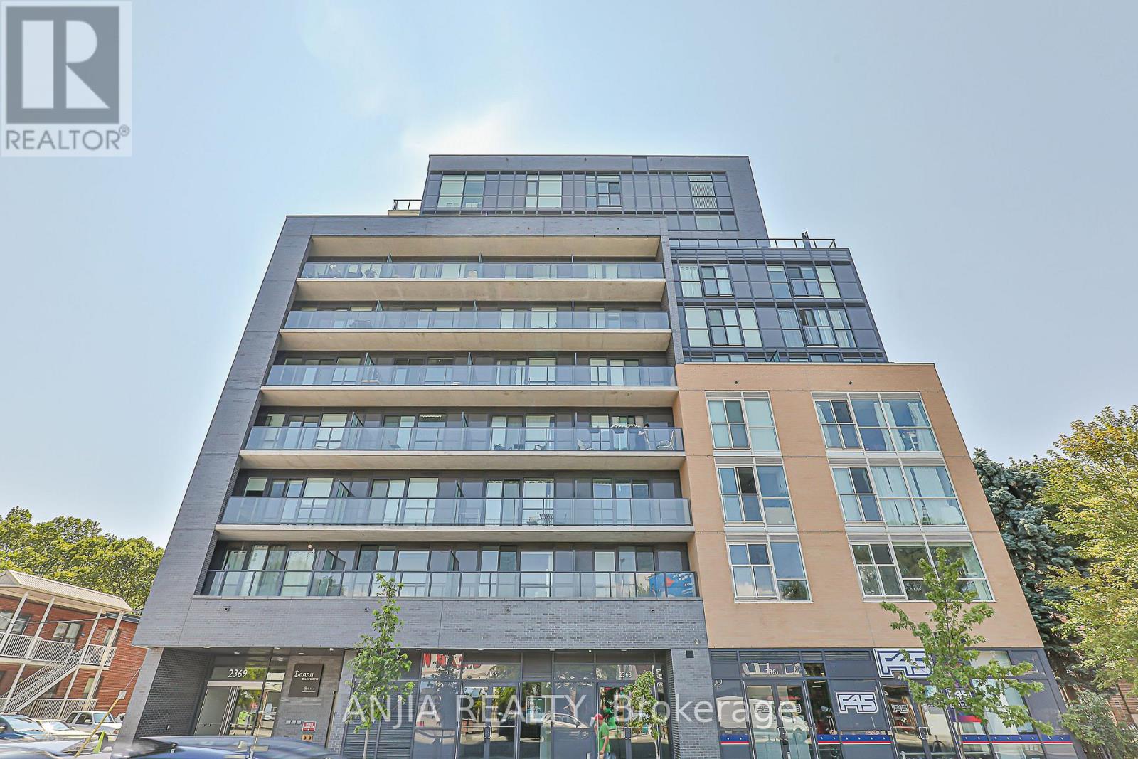 Photo 38 of 207 2369 Danforth Avenue, Toronto ON