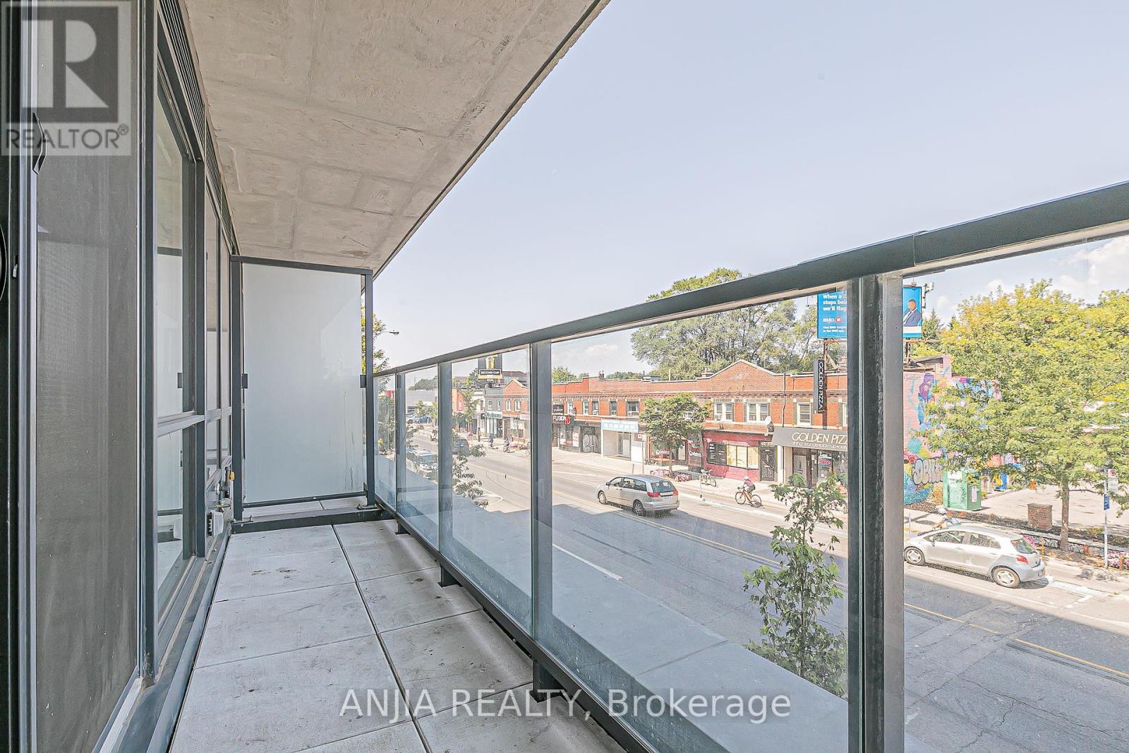 Photo 36 of 207 2369 Danforth Avenue, Toronto ON