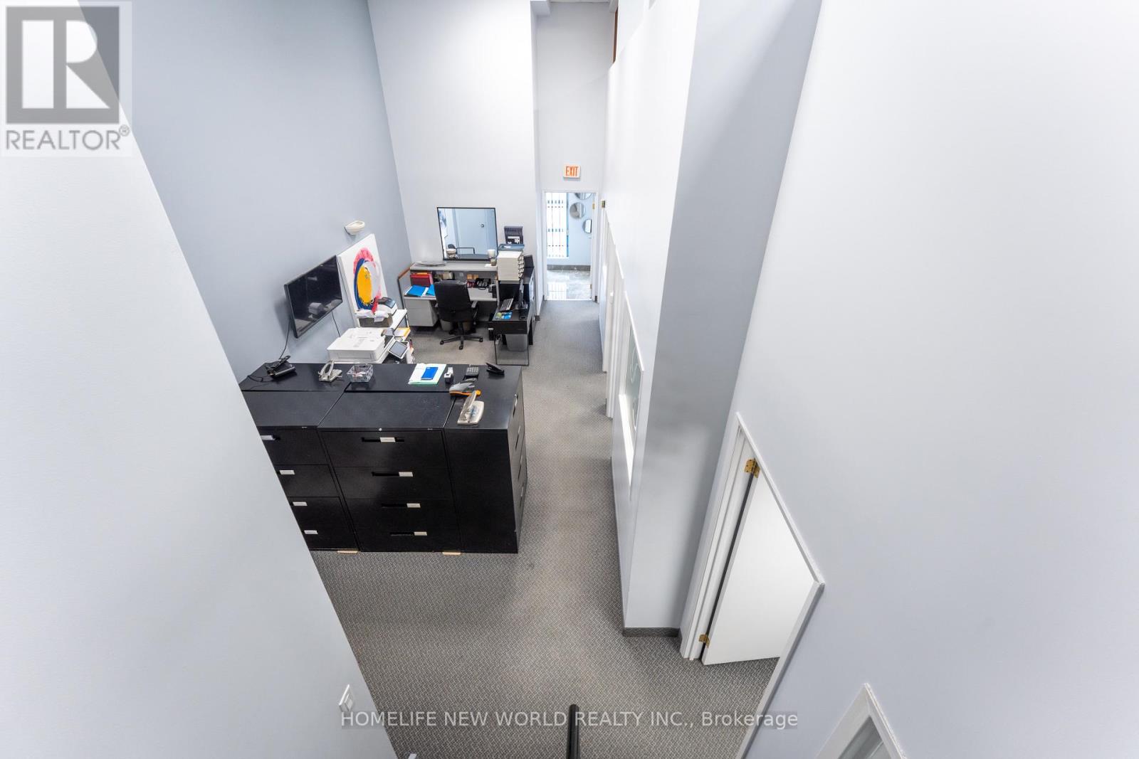 Photo 8 of 1 145 Royal Crest Court, Markham ON