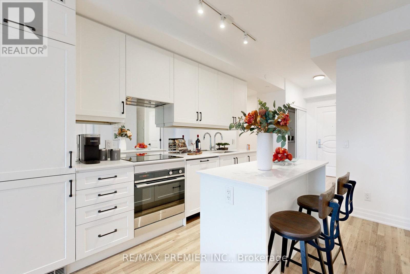 Photo 12 of Suite 1907 9085 Jane Street, Vaughan ON