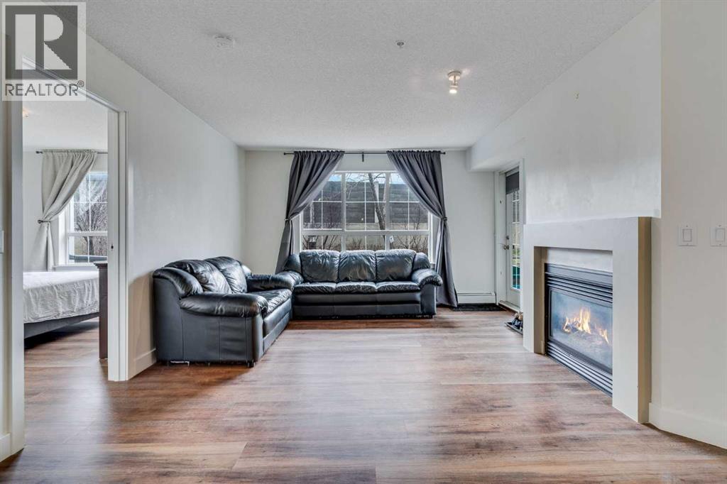 Single Family House for Sale in   Richard Court SW Lincoln Park Calgary 