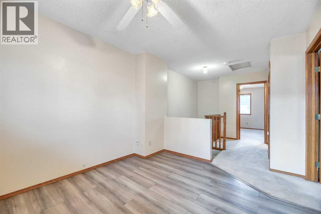 Single Family House for Sale in  Riverglen Park SE Riverbend Calgary 