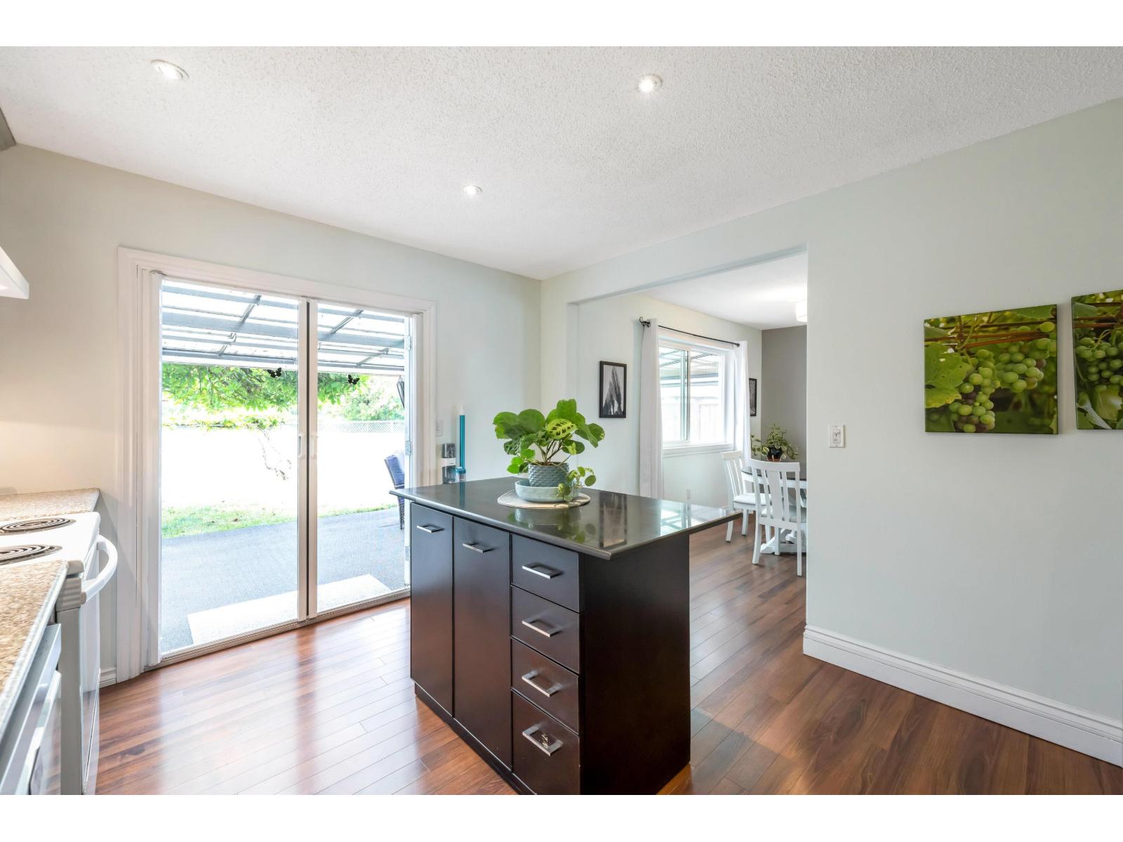 Photo 14 of 2112 Winston Court, Langley BC