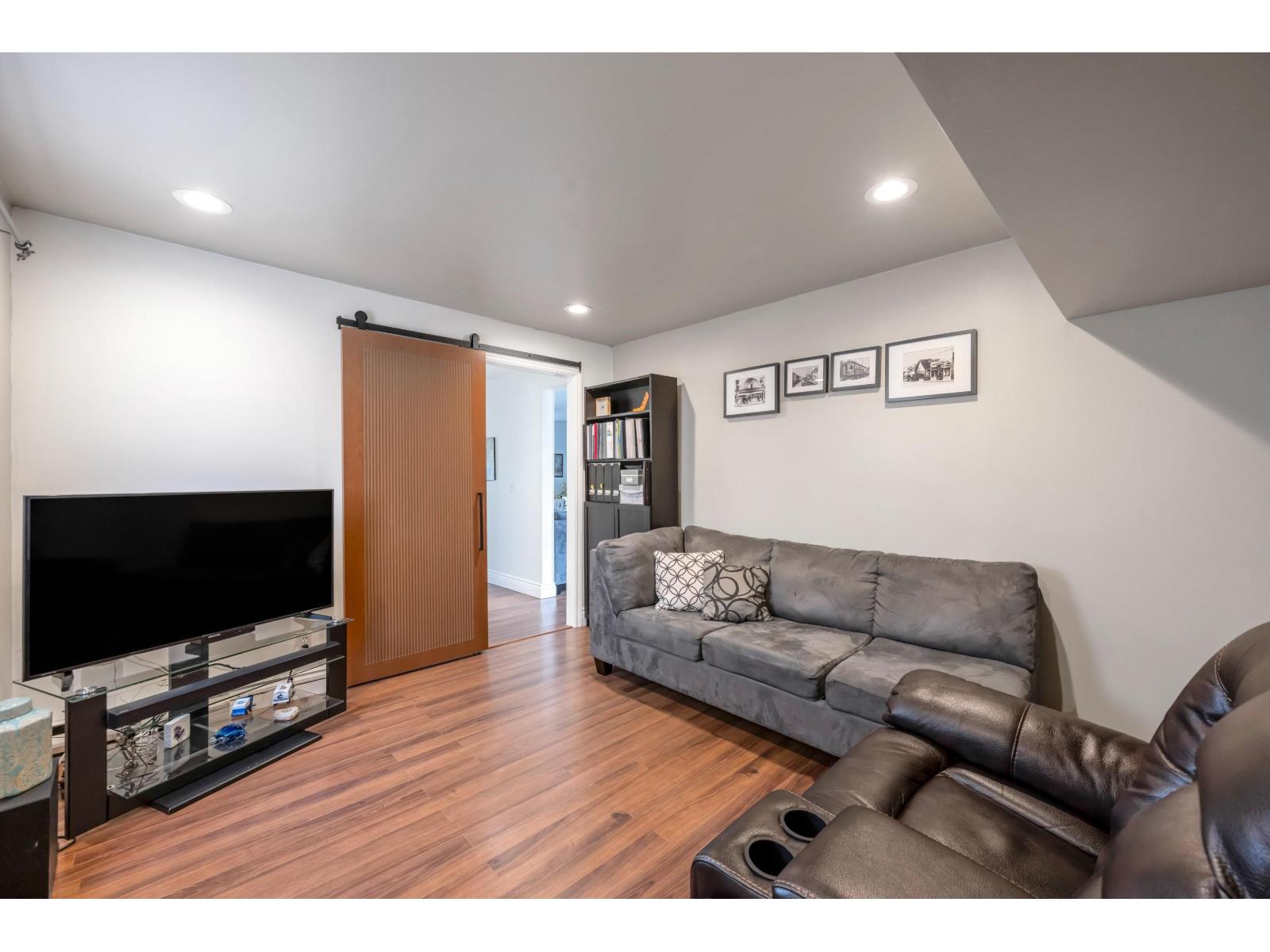 Photo 23 of 2112 Winston Court, Langley BC