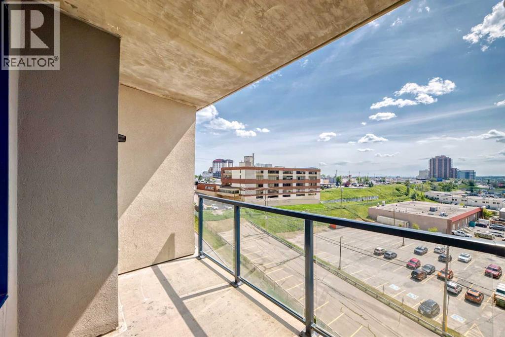 Single Family House for Sale in   Horton Road SW Haysboro Calgary 