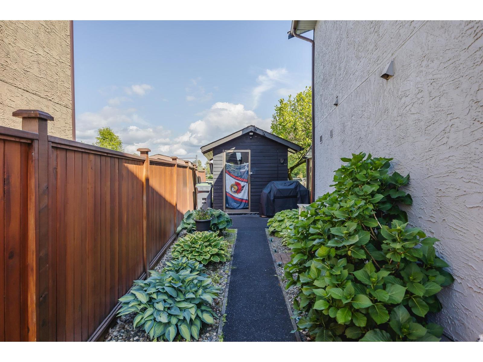 Photo 40 of 2112 Winston Court, Langley BC