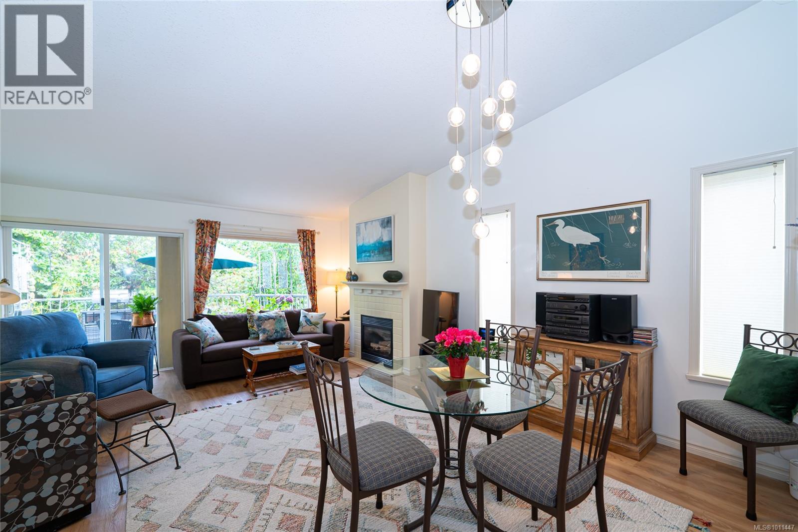 Photo 12 of 17 332 Belaire St, Ladysmith BC