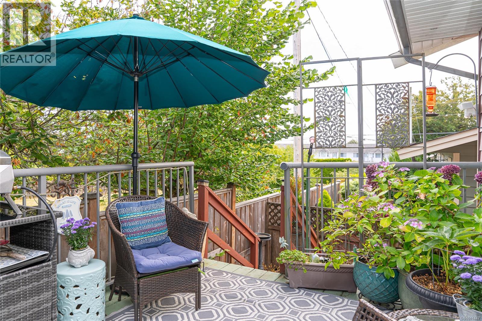 Photo 10 of 17 332 Belaire St, Ladysmith BC