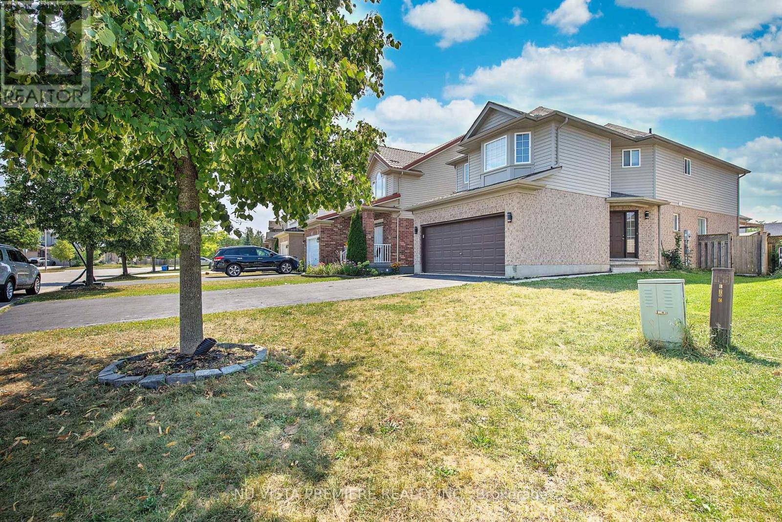 Photo 2 of 1046 Crosscreek Crescent, London East ON