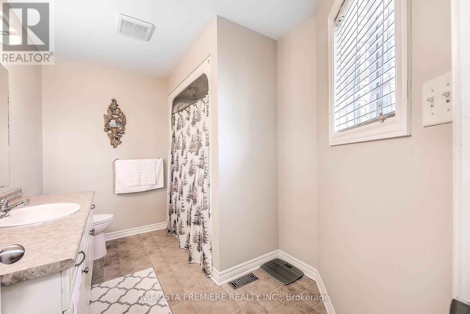 Photo 24 of 1046 Crosscreek Crescent, London East ON