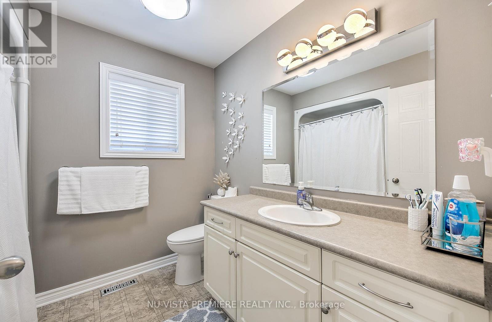 Photo 32 of 1046 Crosscreek Crescent, London East ON