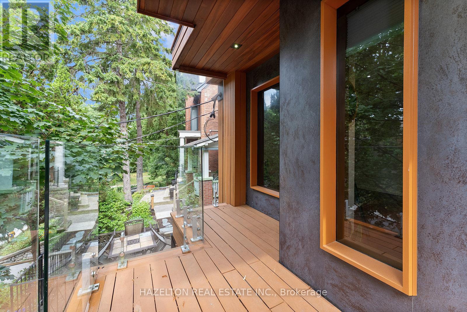 Photo 19 of 32 Regal Road, Toronto ON