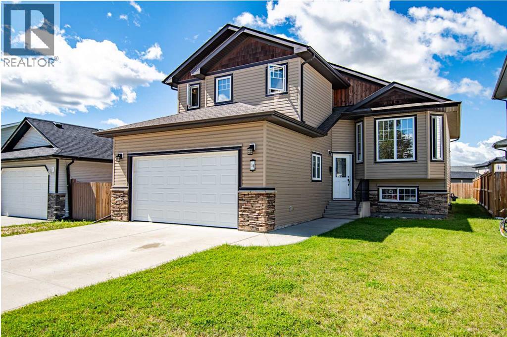 Photo 1 of 38 Woodbine Avenue Nw, Blackfalds AB