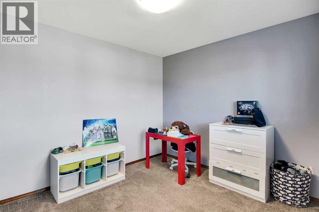 Photo 24 of 38 Woodbine Avenue Nw, Blackfalds AB