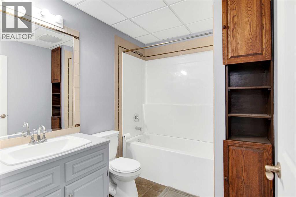 Photo 32 of 38 Woodbine Avenue Nw, Blackfalds AB