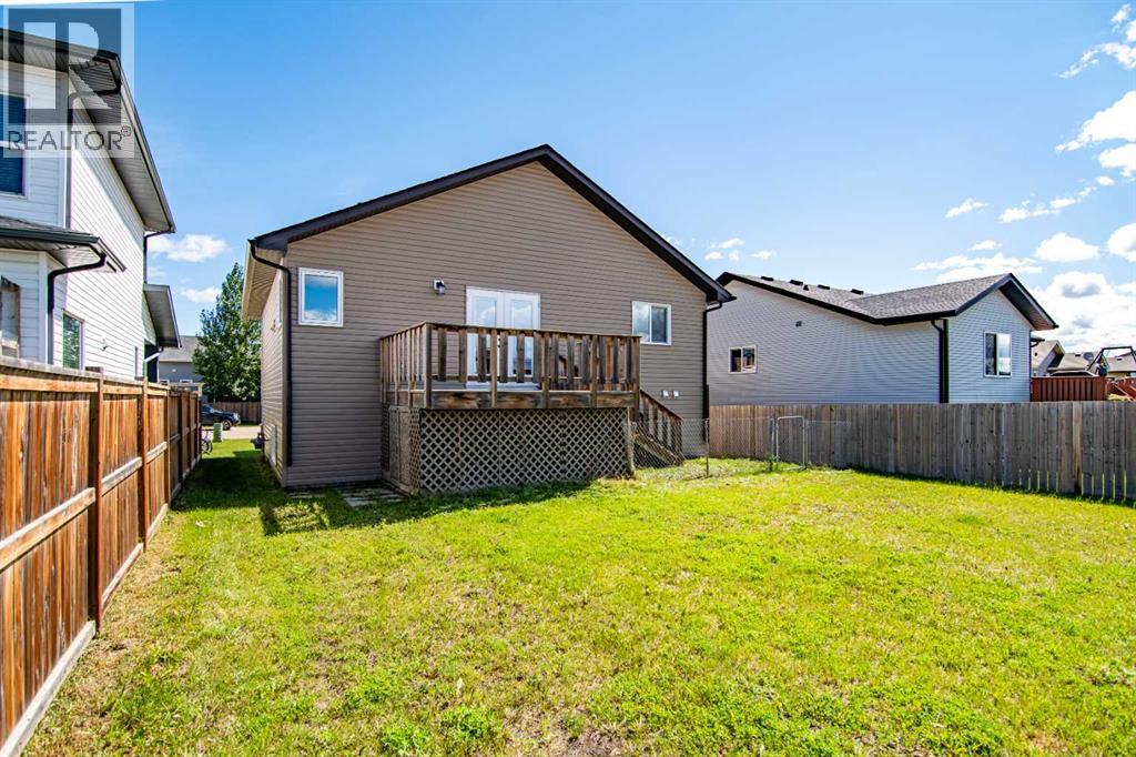 Photo 42 of 38 Woodbine Avenue Nw, Blackfalds AB