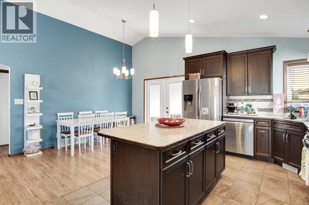 Photo 8 of 38 Woodbine Avenue Nw, Blackfalds AB