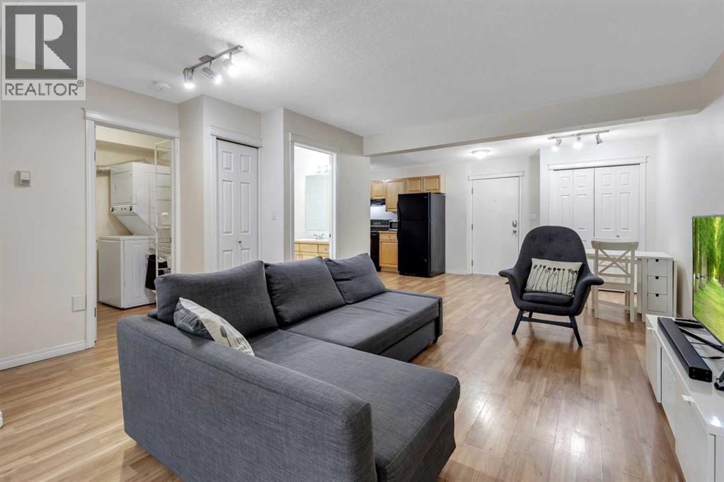 Single Family House for Sale in    Avenue SW Sunalta Calgary 