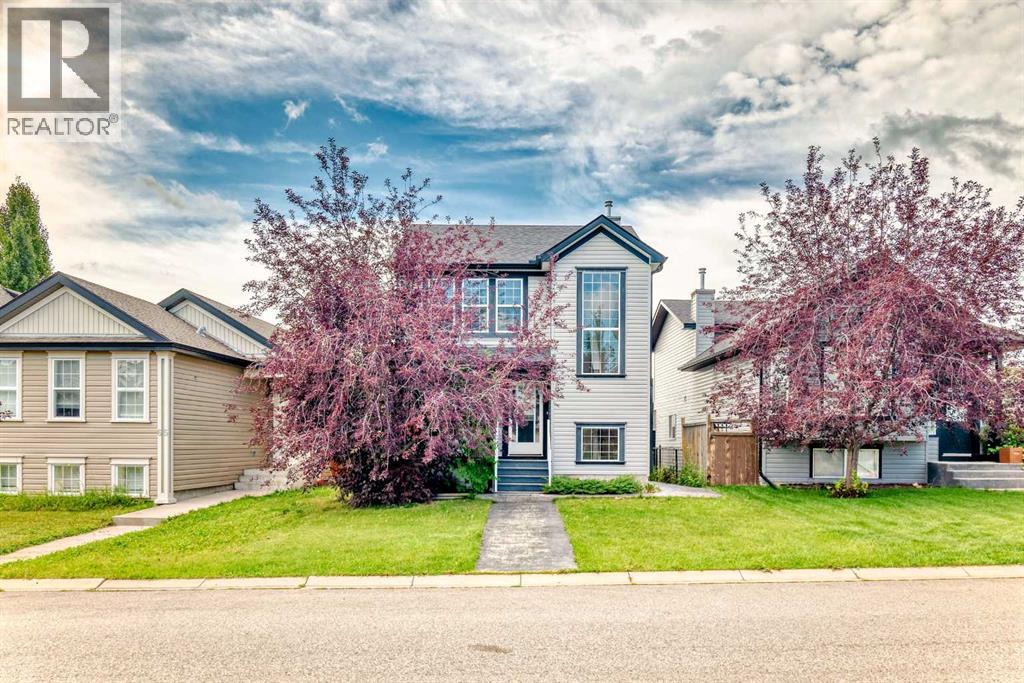 Single Family House for Sale in  Everglen Way SW Evergreen Calgary 