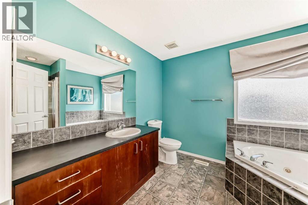 69 Everglen Way SW, Calgary, Alberta