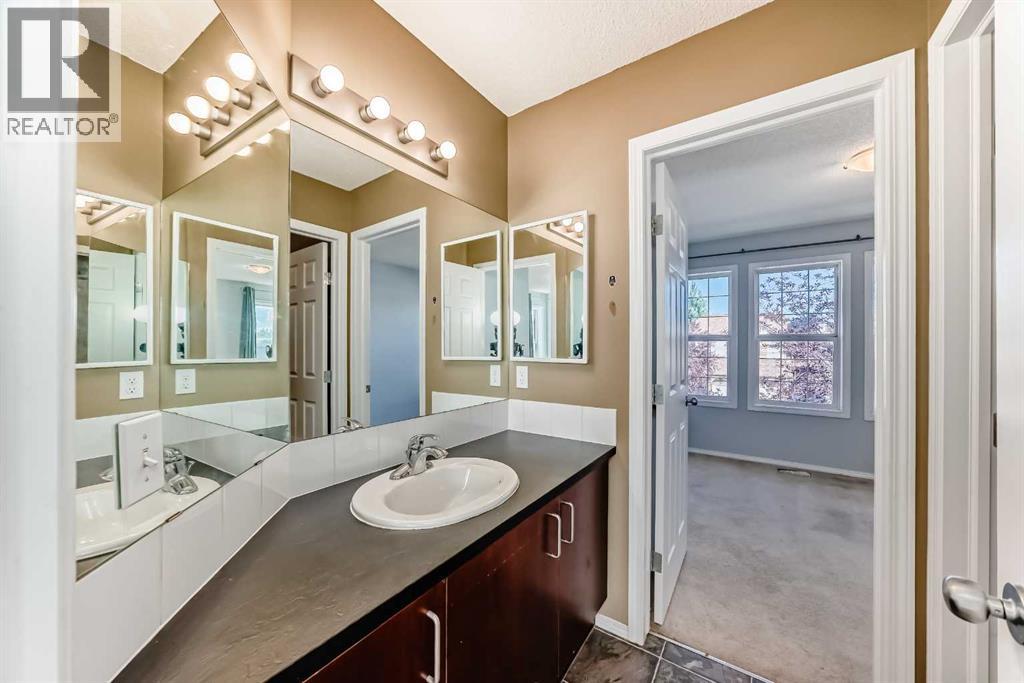 Single Family House for Sale in  Everglen Way SW Evergreen Calgary 