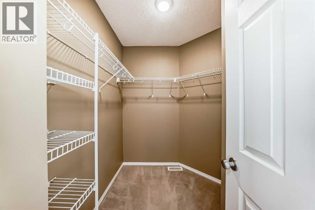 Single Family House for Sale in  Everglen Way SW Evergreen Calgary 