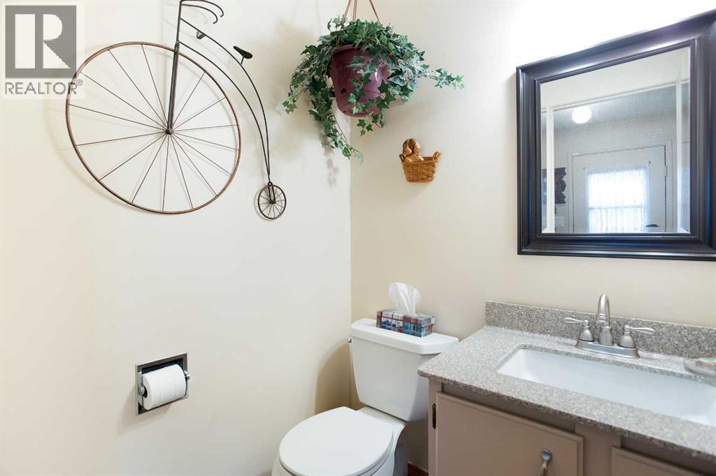 Single Family House for Sale in  Whiteridge Place NE Whitehorn Calgary 