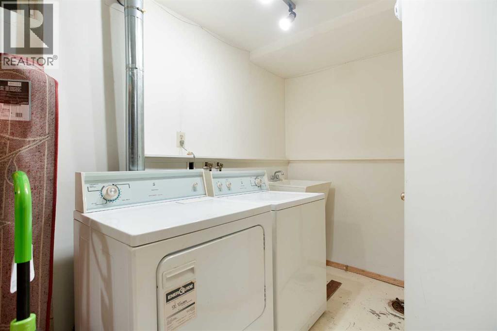 Single Family House for Sale in  Whiteridge Place NE Whitehorn Calgary 