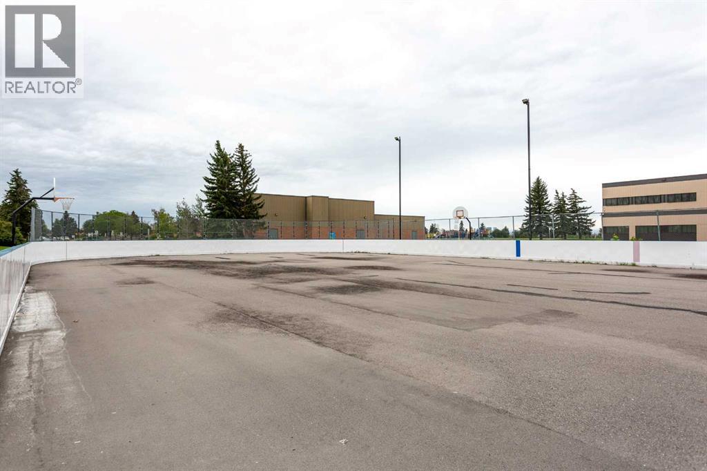 Single Family House for Sale in  Whiteridge Place NE Whitehorn Calgary 