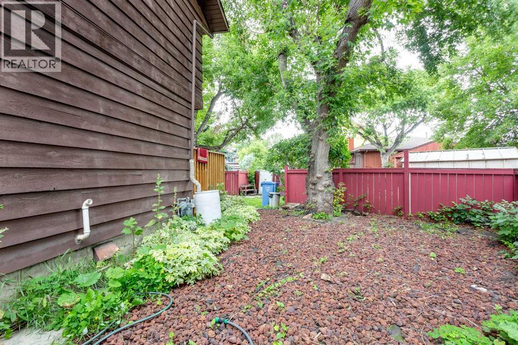 Single Family House for Sale in  Whiteridge Place NE Whitehorn Calgary 